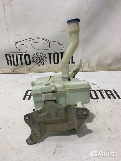 Бачок омывателя Toyota Corolla 150 1ZR 2008