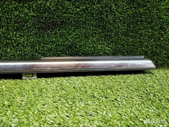 Уплотнитель стекла (хром) задний левый Kia Ceed JD