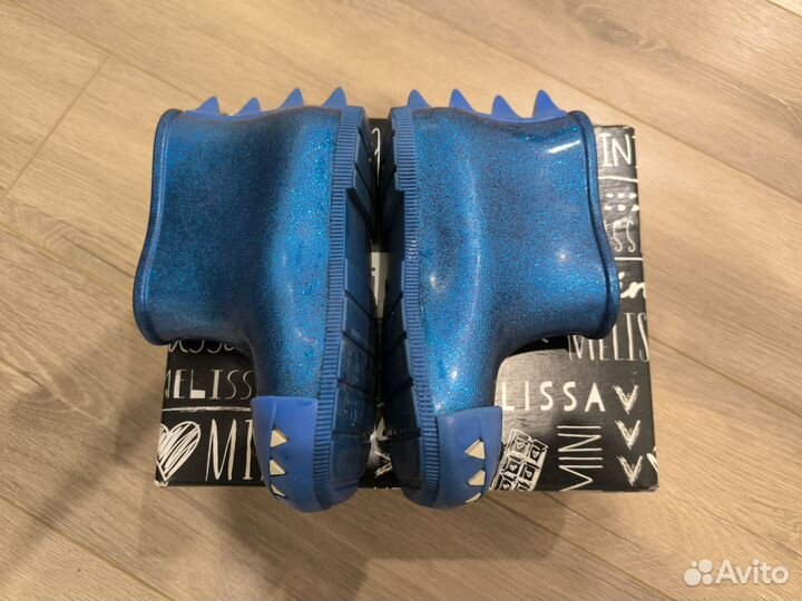 Продам детские сапоги Mini Melissa