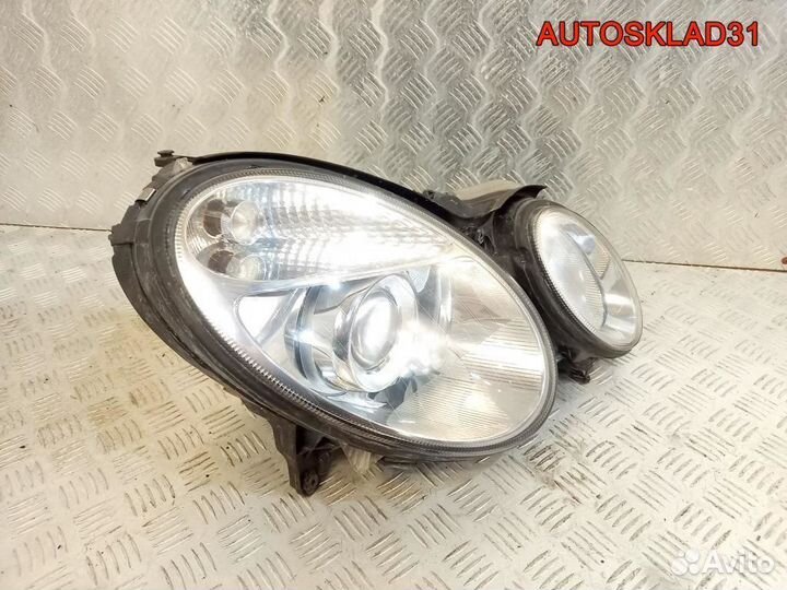 Фара правая Mercedes Benz W211 A2118200461 дорест