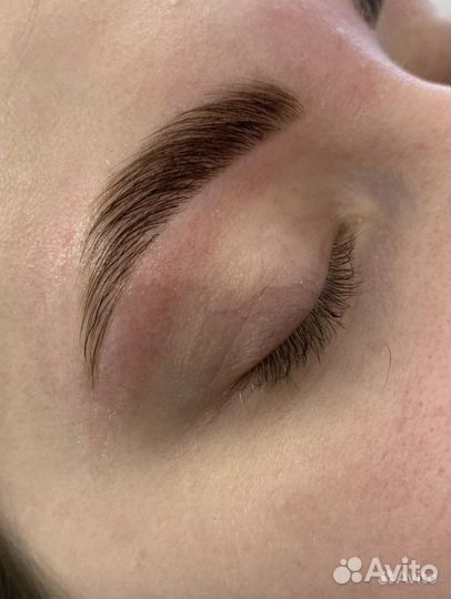 Ламинирование ресниц/бровей, Архитектура