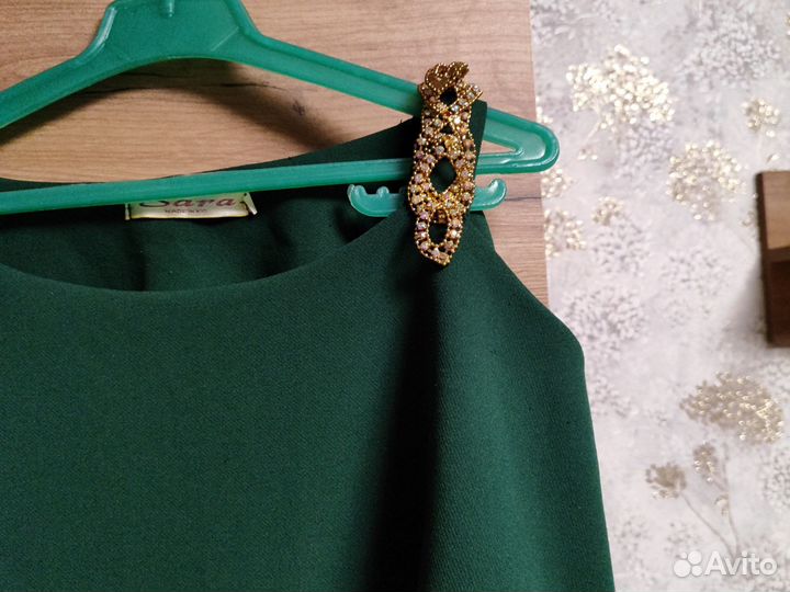 Нарядное женское платье 46 48