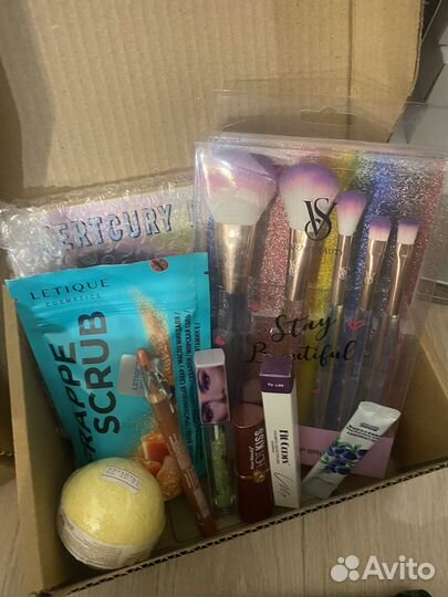 Набор косметики подарочный