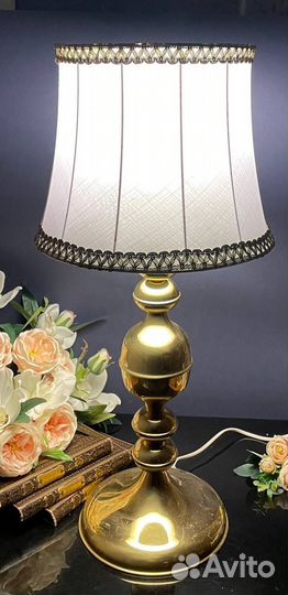 Винтажная настольная лампа