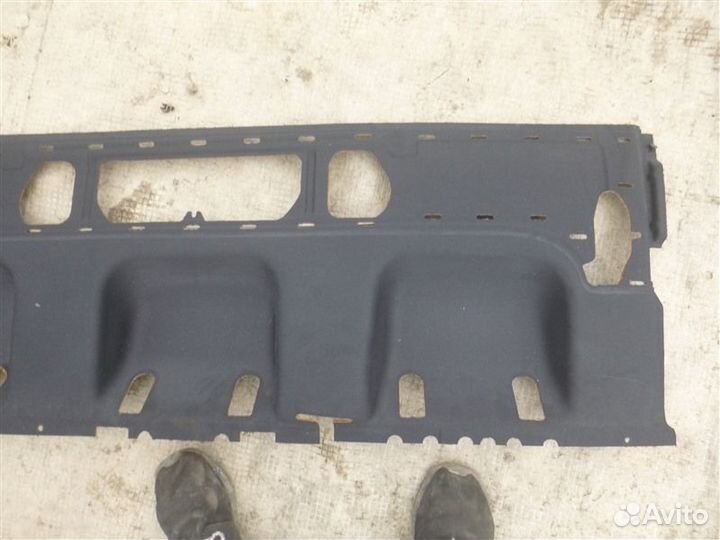 Полка под стекло Mercedes S500 WDD221 2006