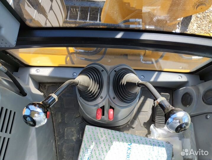 Экскаватор-погрузчик Shanmon 388H, 2023