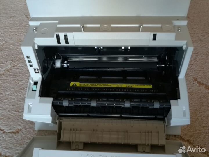 Лазерный принтер 
