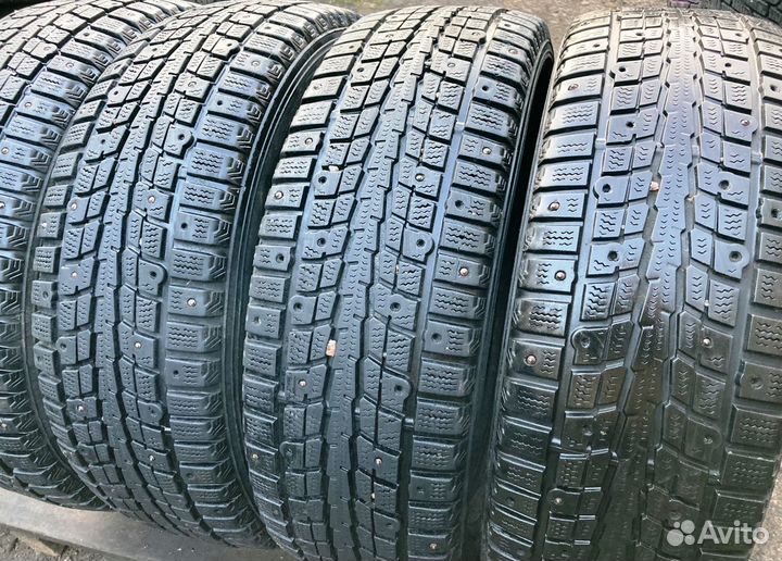 Dunlop SP Winter Ice 01 205/60 R16