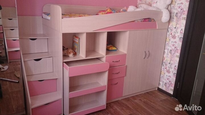 Детская мебель для двух принцесс