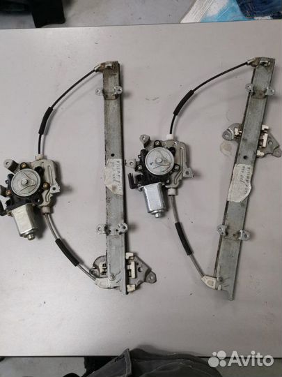 Стеклоподъемный механизм передний левый Nissan