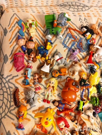 Игрушки пакетом киндер сюрприз