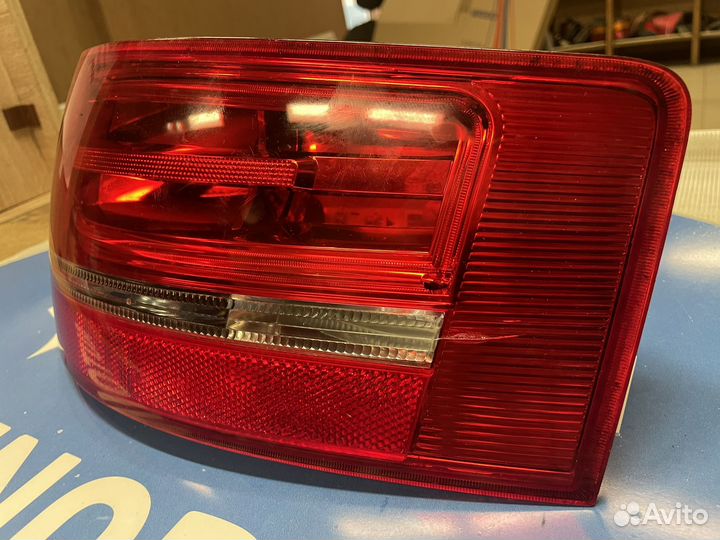 Фонарь правый Audi a3 кабриолет 8p7945096