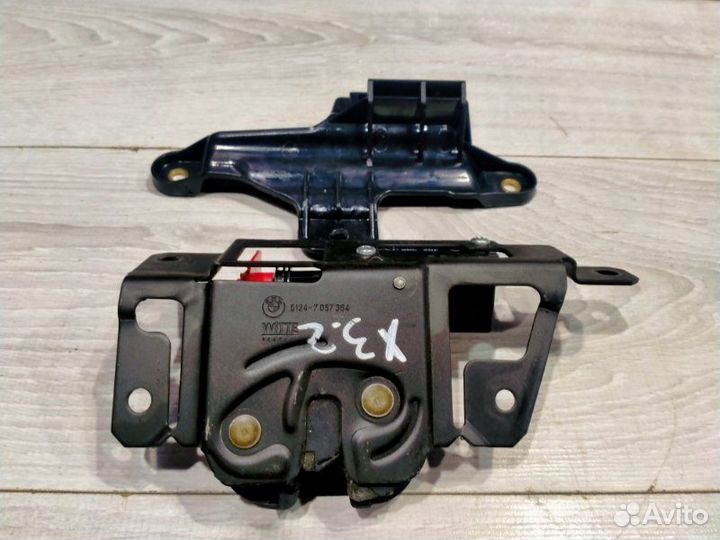 Замок крышки багажника Bmw X3 E83 M54B25 01/2006