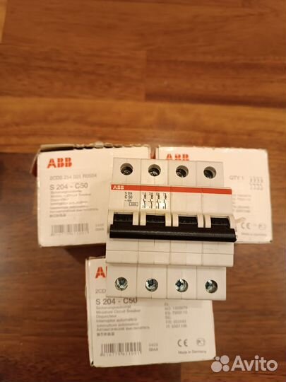 Автоматический выключатель ABB 4-полюсный S204 C50
