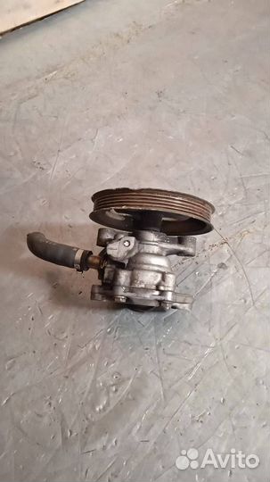 Насос гидроусилителя руля Mitsubishi Carisma рест