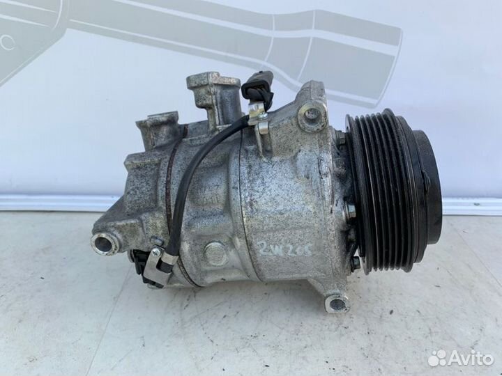 Компрессор кондиционера Mercedes-Benz C C205