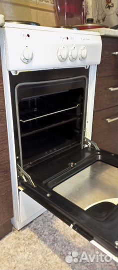 Продам электрическую плиту