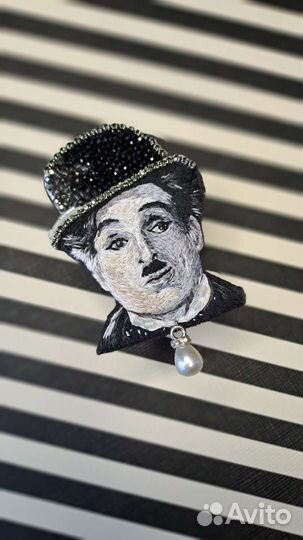 Брошь Чарли Чаплин