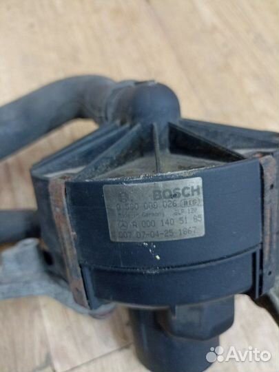 Насос продувки катализатора Mercedes-Benz E-Class