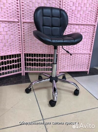 Стул мастера маникюра