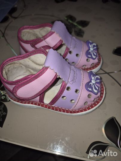 Сандалии для девочки
