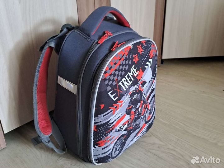 Школьный рюкзак