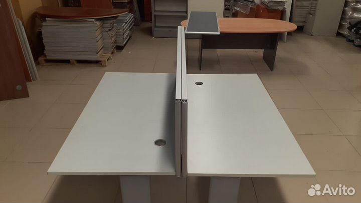 Столы С перегородками 