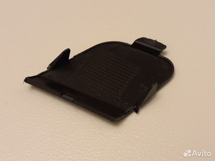 Заглушка под крюк Ford Focus 2010-2015 (Спереди)