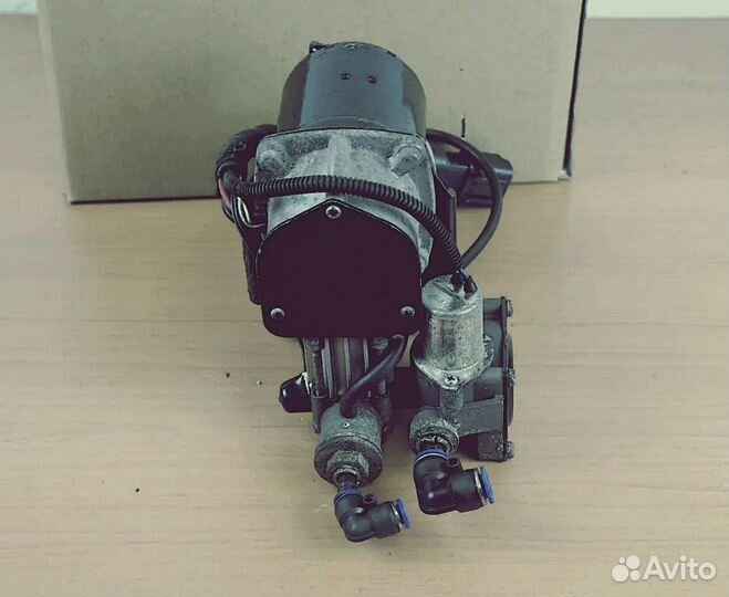 Компрессор пневмоподвески Hitachi Discovery 3, 4