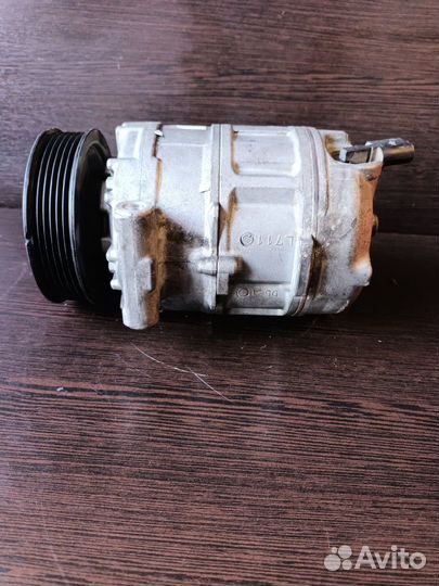 Компрессор кондиционера 1k0820859s