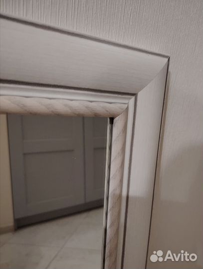 Зеркало настенное