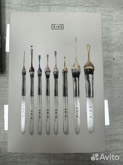 Кисти для бровей и макияжа