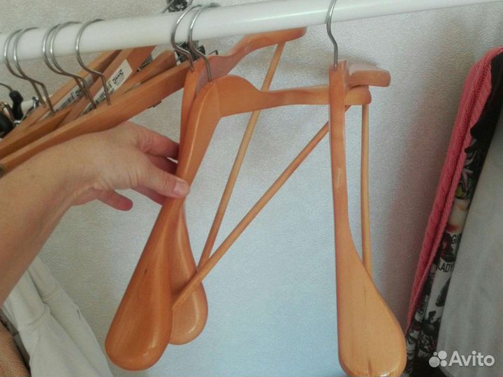 Плечики дерево Икея цвет дерево и бук