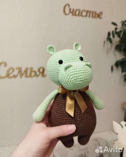 Игрушка бегемот