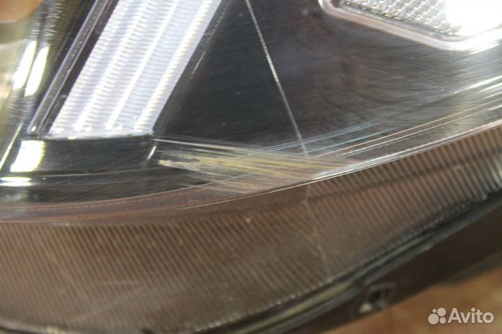 Фара левая Hyundai Tucson