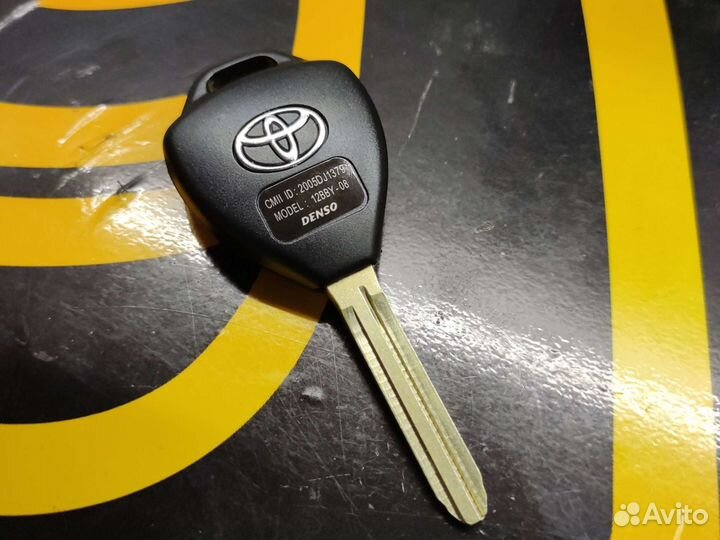 Корпус ключа Toyota RAV4 Corolla