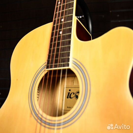 Акустическая гитара Icon + Аксессуары