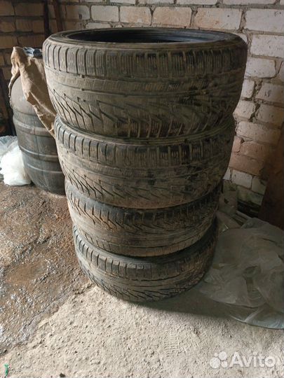Nokian Tyres WR 235/50 R18 28B