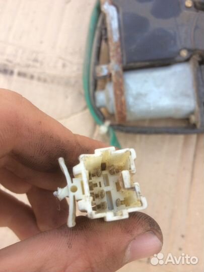 Стеклоподъемник Mitsubishi Galant 8 (EA) передний