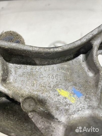 Кронштейн редуктора переднего Мерседес М272