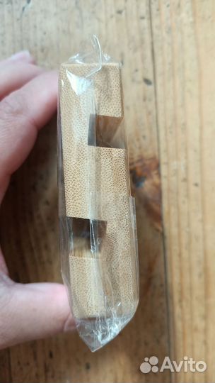 Подставка для телефона из дерева