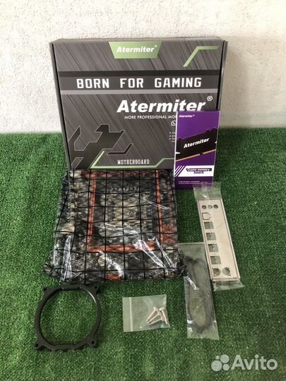 Материнская плата с процессором и памятью