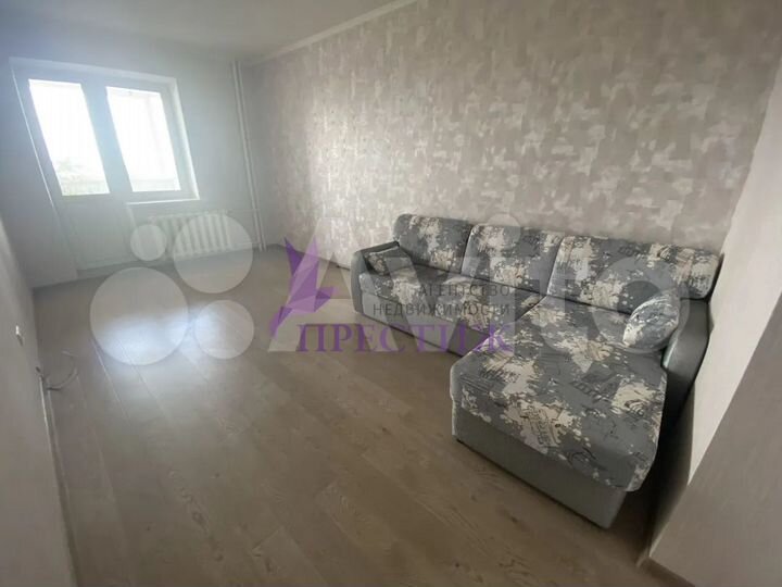 2-к. квартира, 77 м², 8/17 эт.