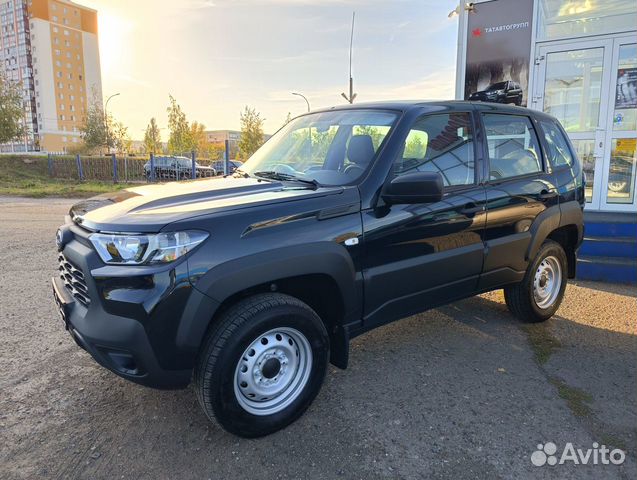 ВАЗ (LADA) Niva Travel 1.7 MT, 2024, 15 км с пробегом, цена 1003200 руб.