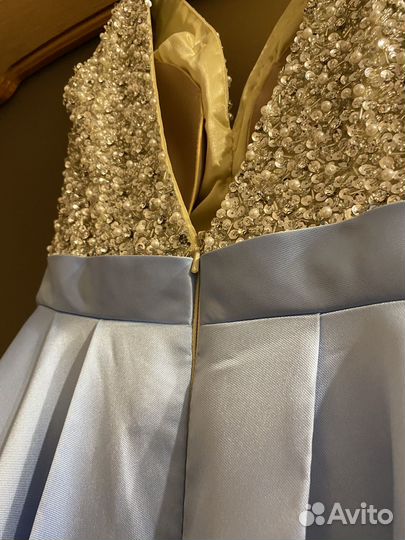 Вечернее платье