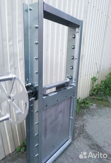 Шиберная заслонка с ручным приводом