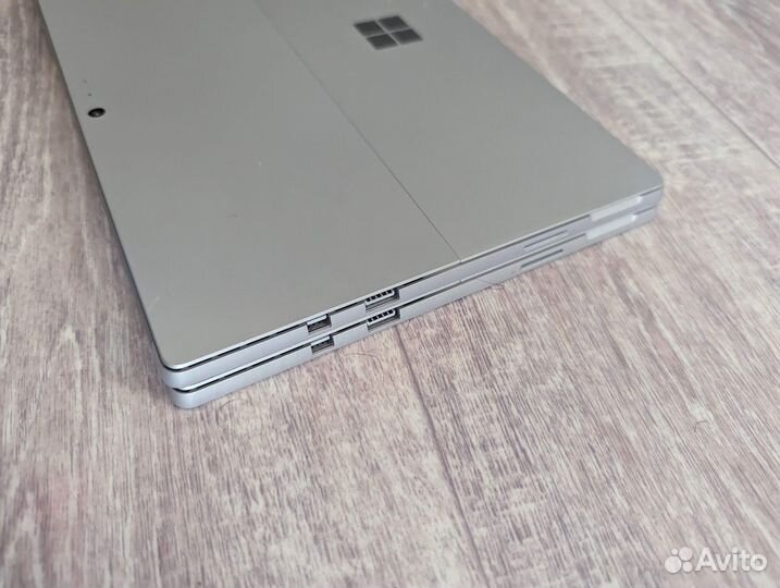 Microsoft Surface Pro 5 i5 8gb 256gb