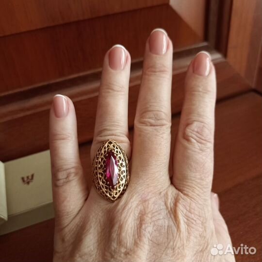 Золотое кольцо с рубином СССР