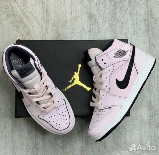 Кроссовки nike air jordan новые