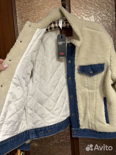 Куртка женская джинсовая утепленная Levis